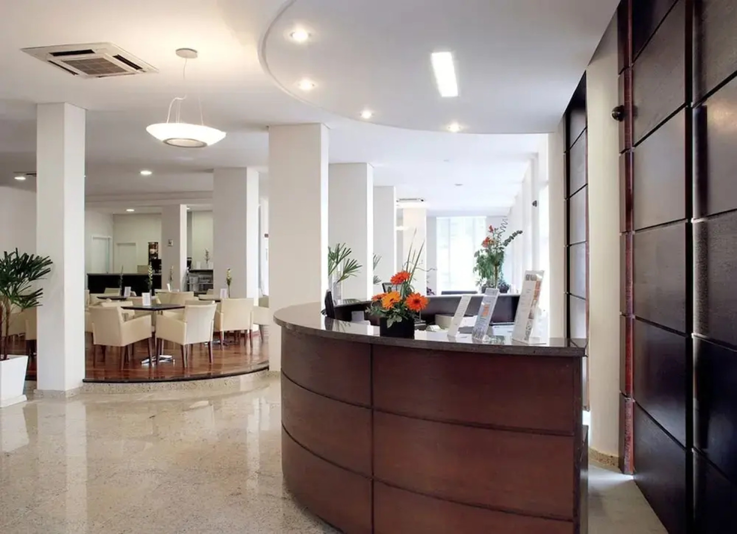 Everest Porto Alegre Hotel