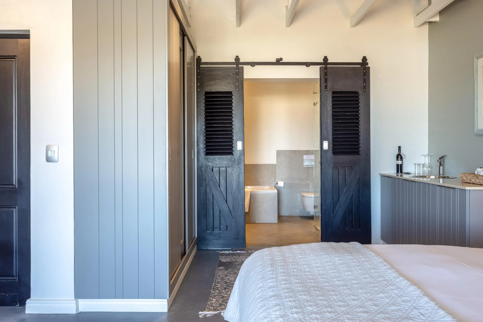 Whale Rock Luxury Lodge