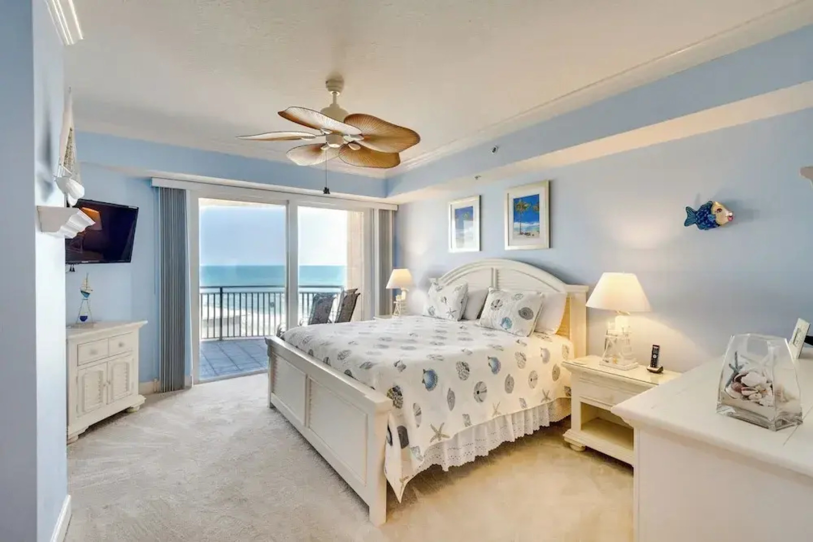 Daytona Beach Condo: Pool Access, Oceanfront