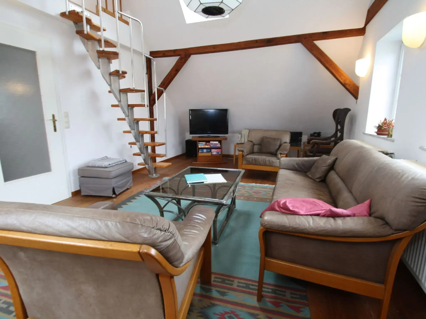 Cottage, Uppost in Upost