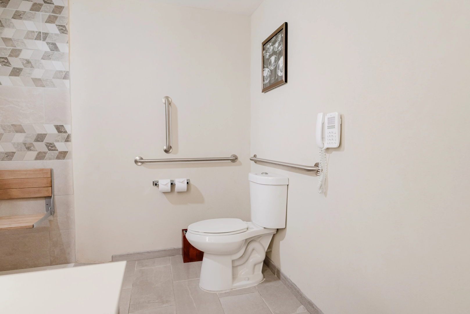 Comfort Inn & Suites Tobago