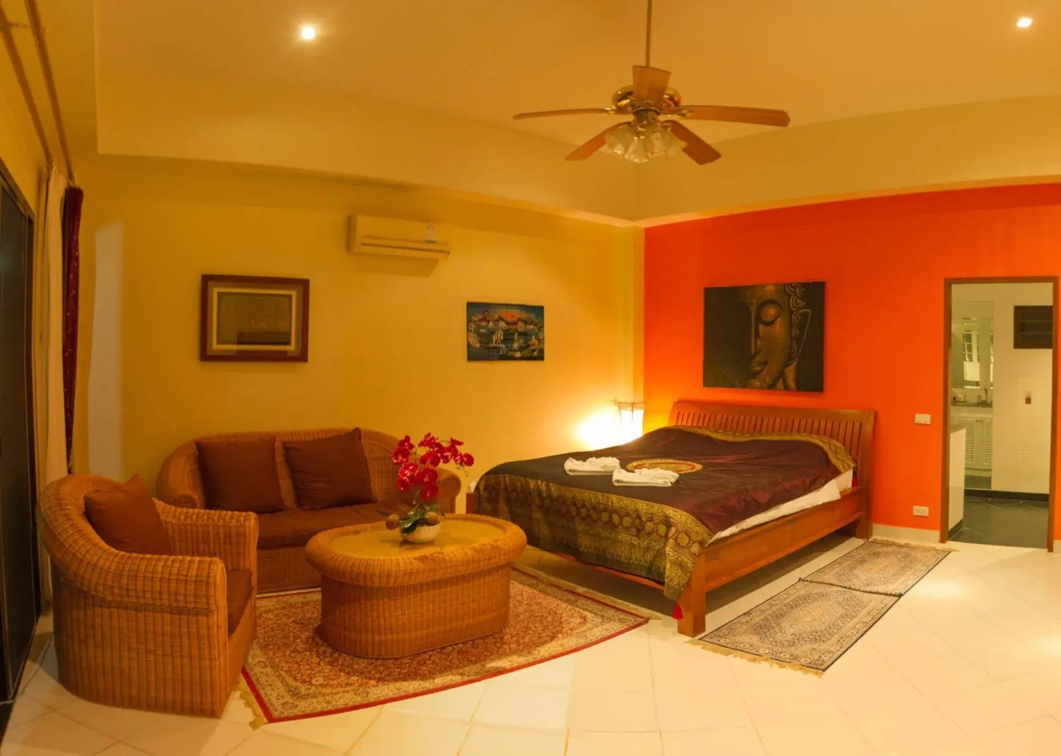 VIP Chain Resort Pool Villa