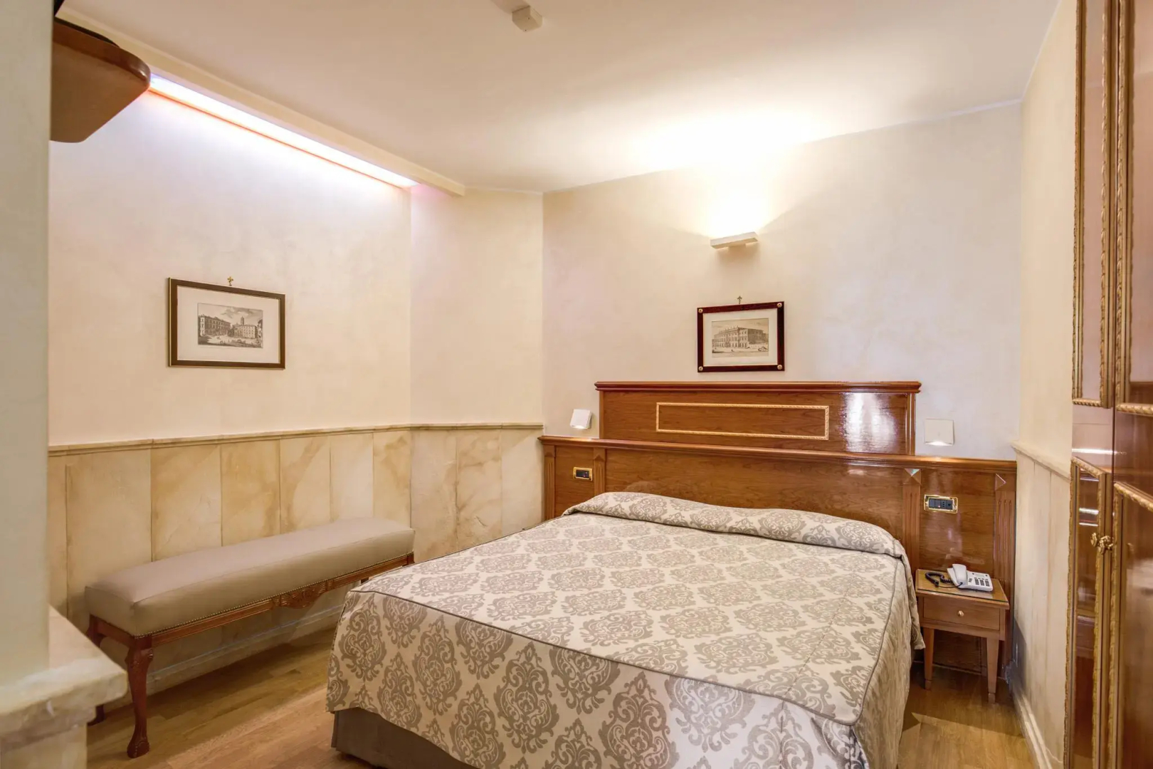 Hotel Pantheon