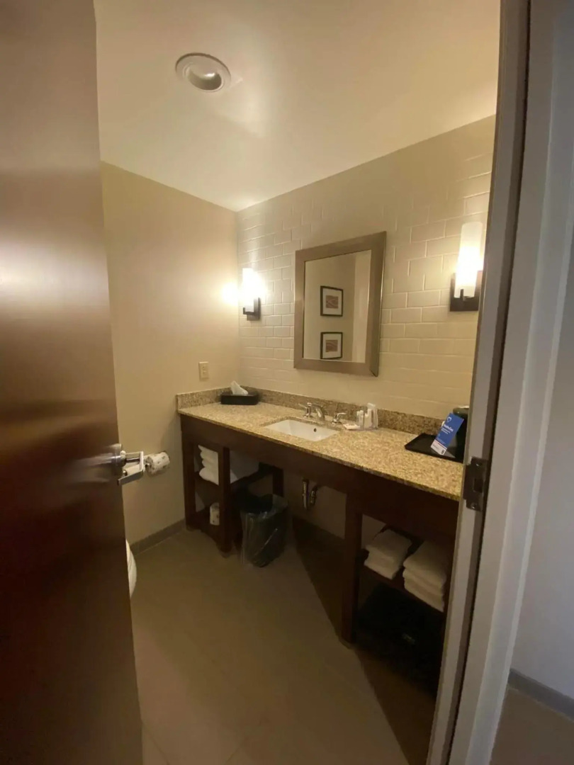 Comfort Inn & Suites Brattleboro I-91