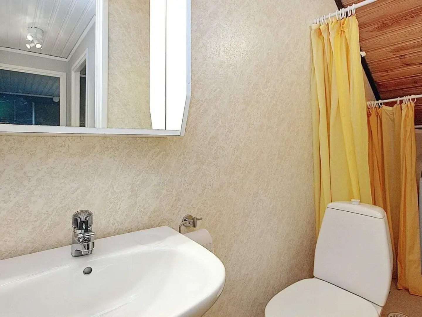 4 Person Holiday Home in Klövsjö
