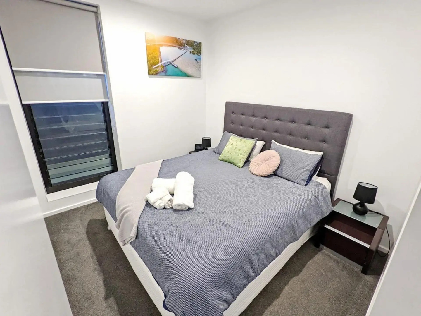 Nineteen On Gregory G02