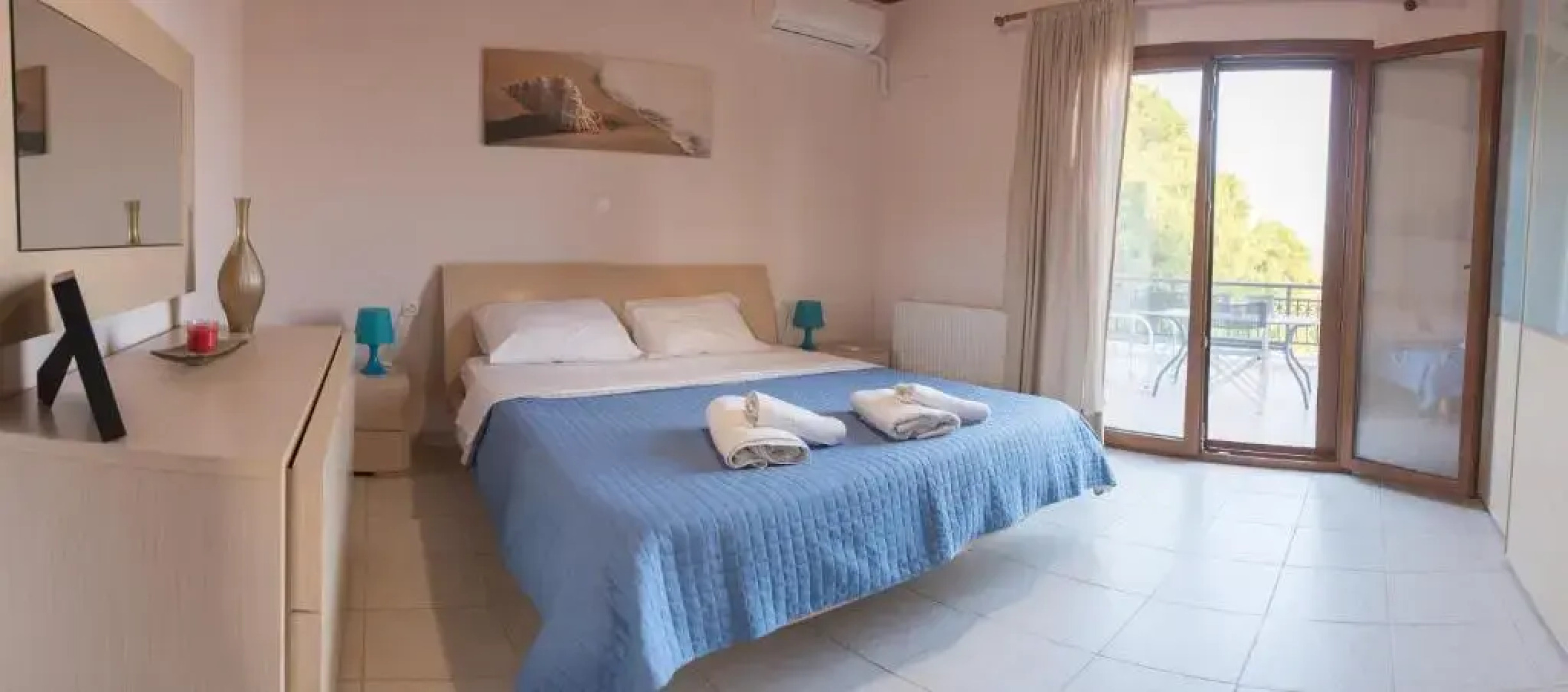 Nikoli country House