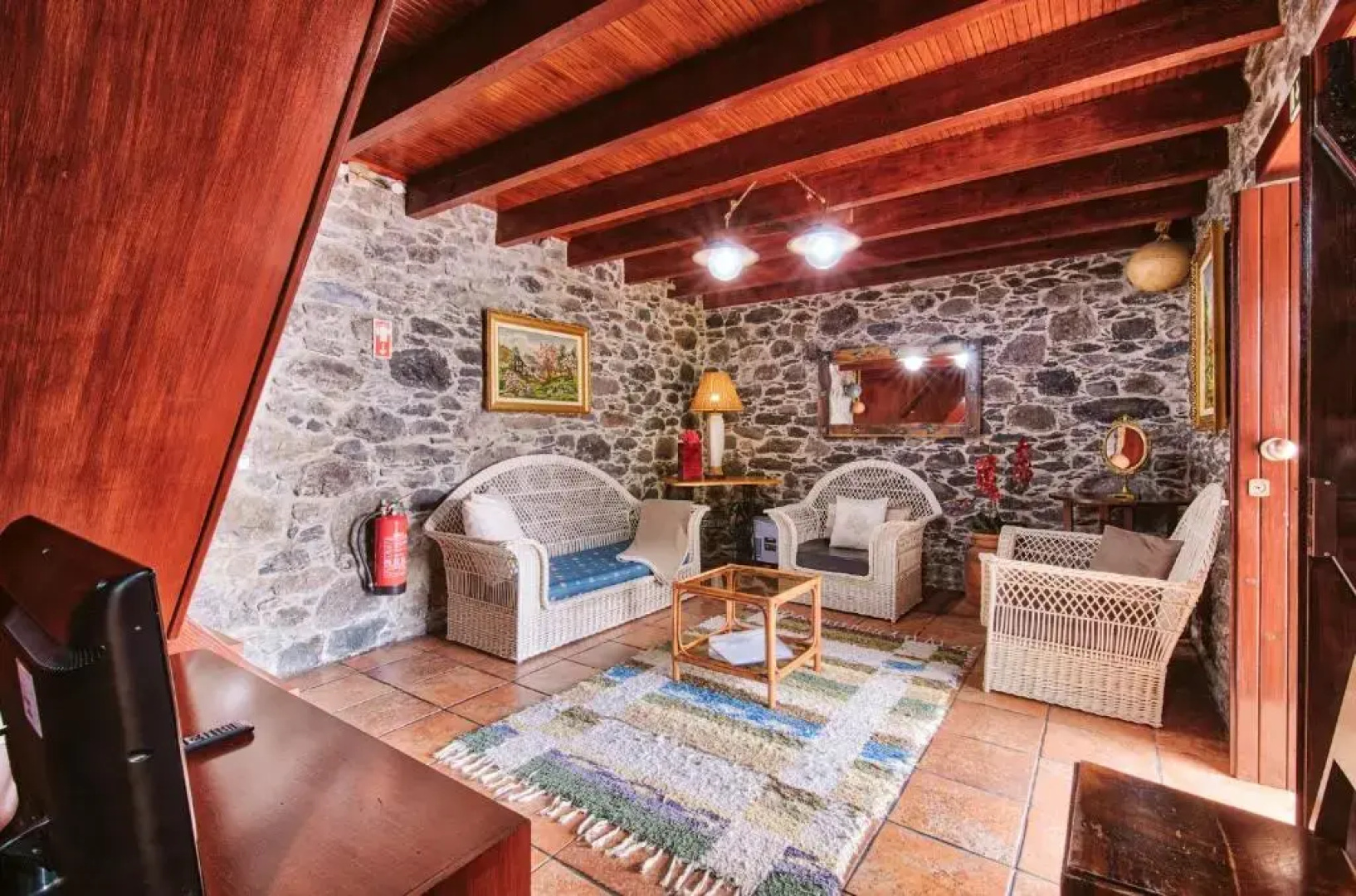Seixal Sunny Villa