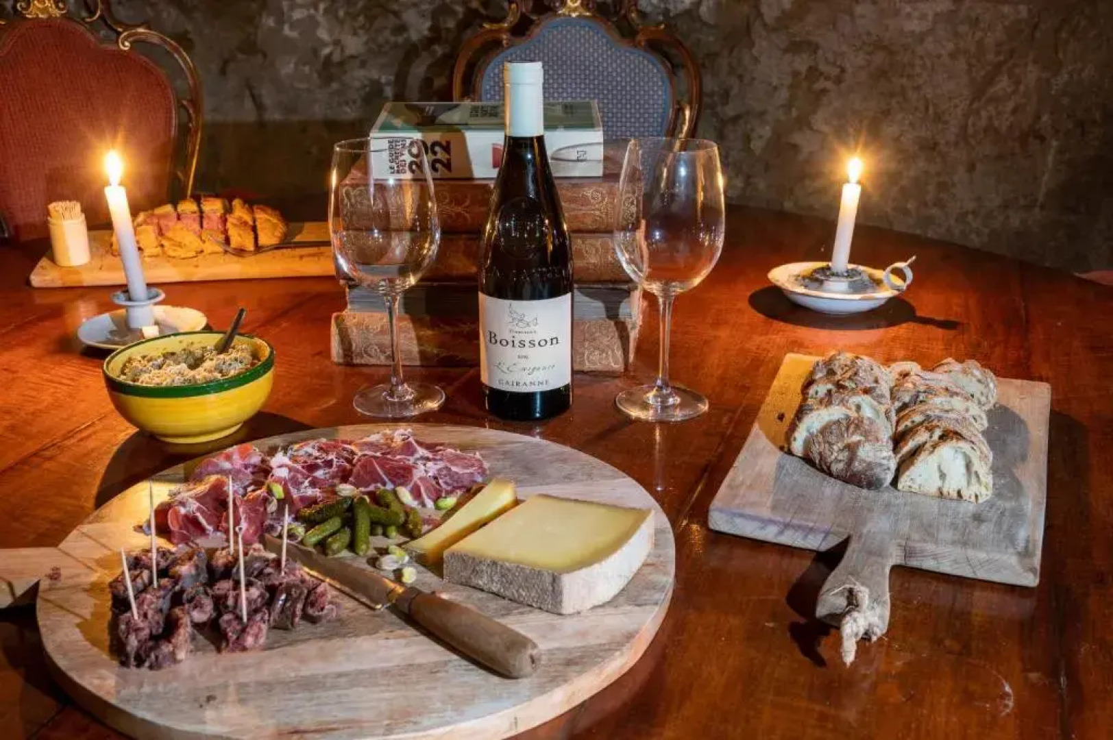 Bacchus Grotto Chambre and Table d'Hote