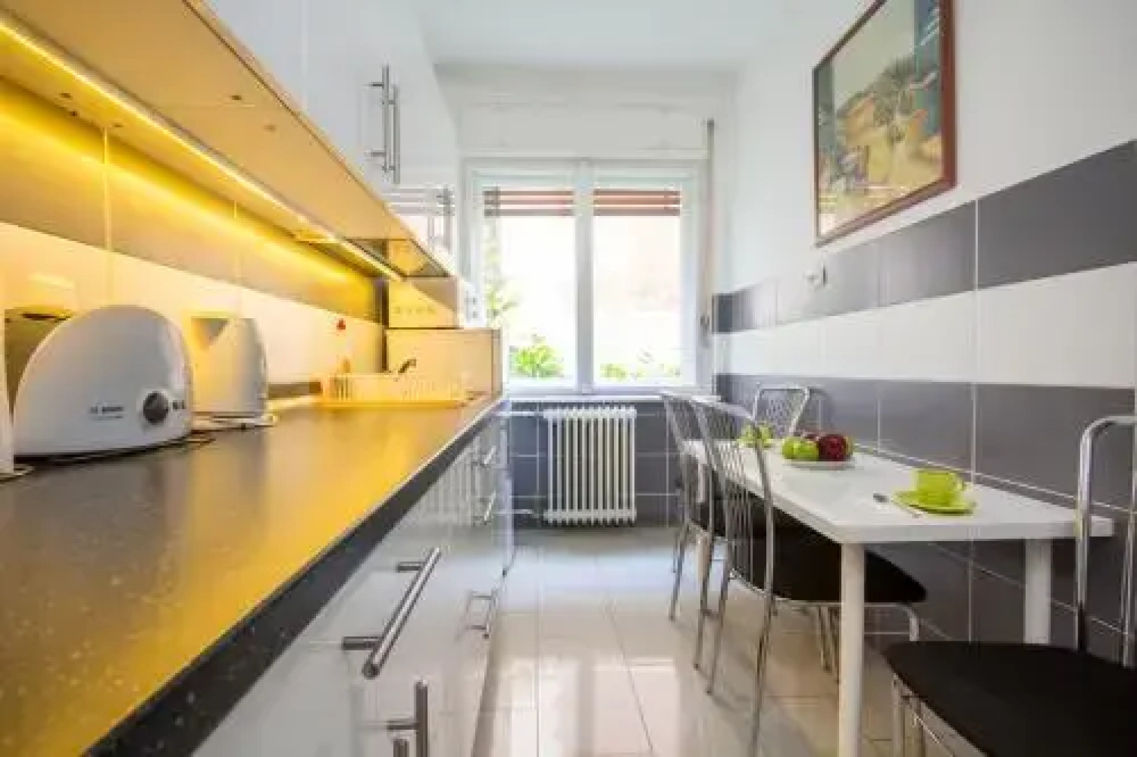 Andrássy Apartment with Inside Parking