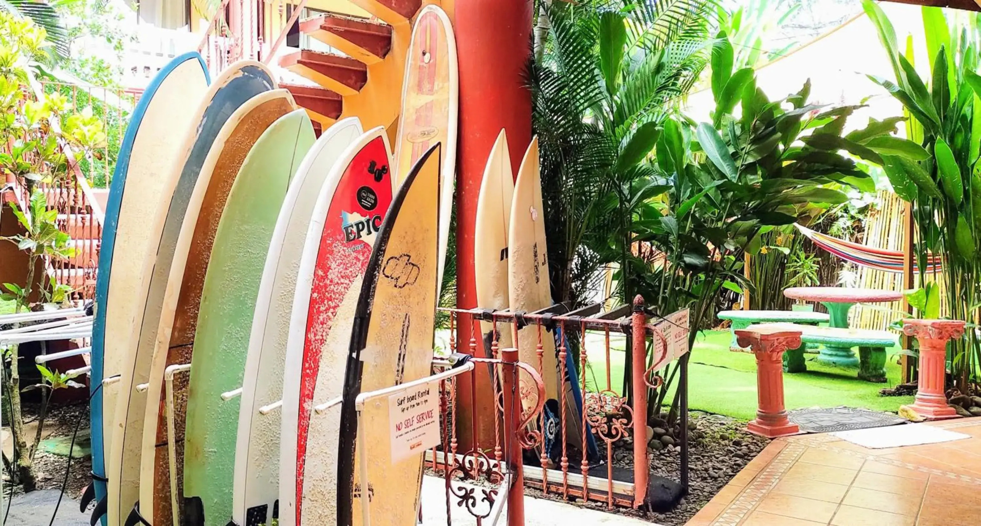 Cool Vibes Beach Hostel