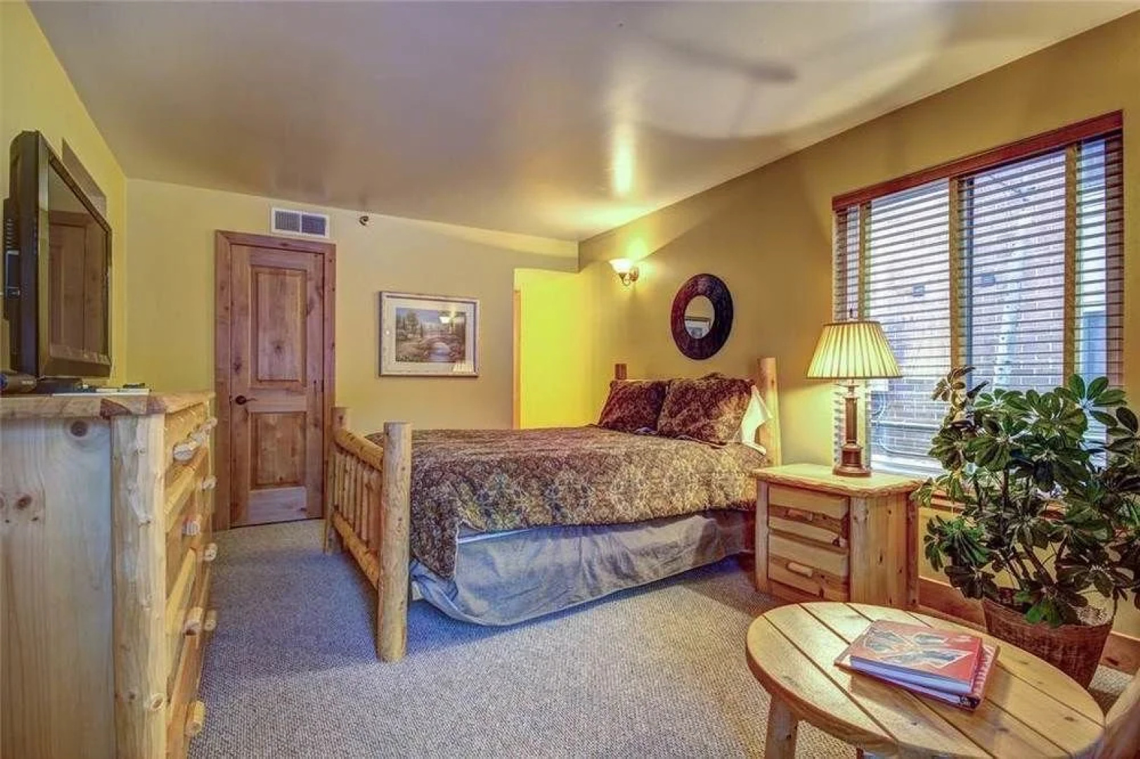 1120 Empire Avenue Private Home by Alpine Ski Properties