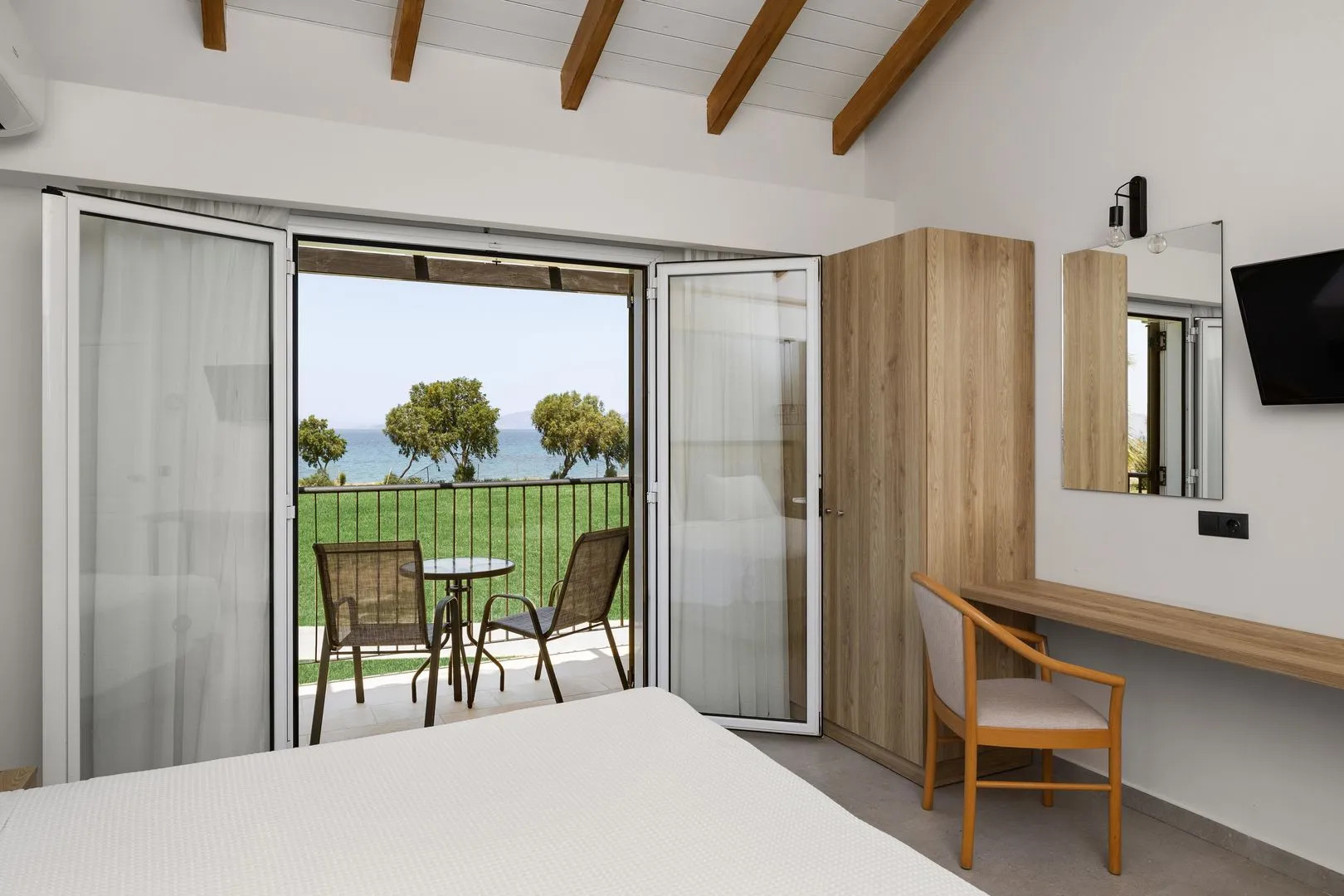 White Olive Marine Aquapark - All Inclusive