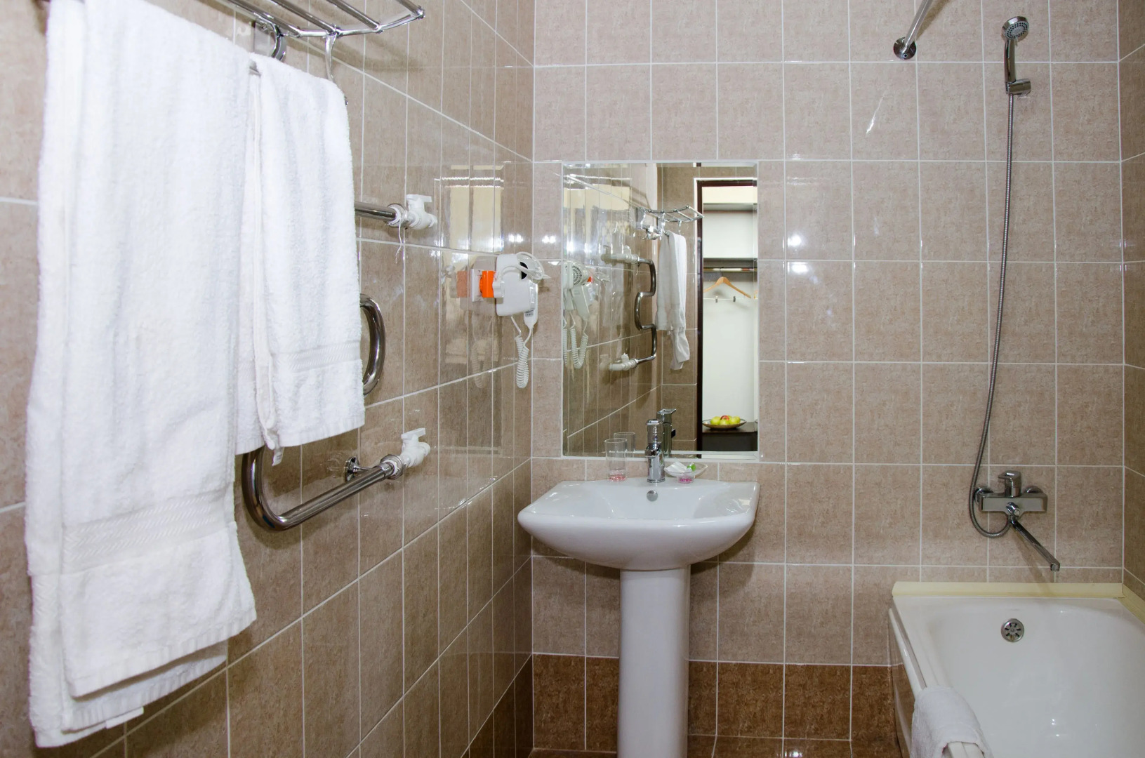 Отель Jipek Joli