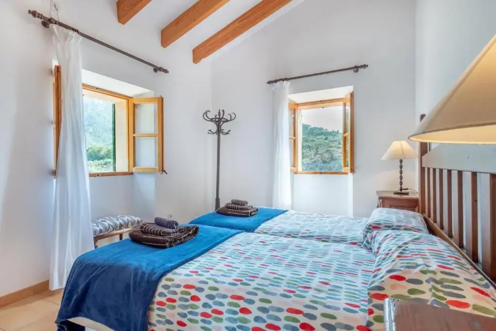 Deià semi-detached sunny country house, near GR221