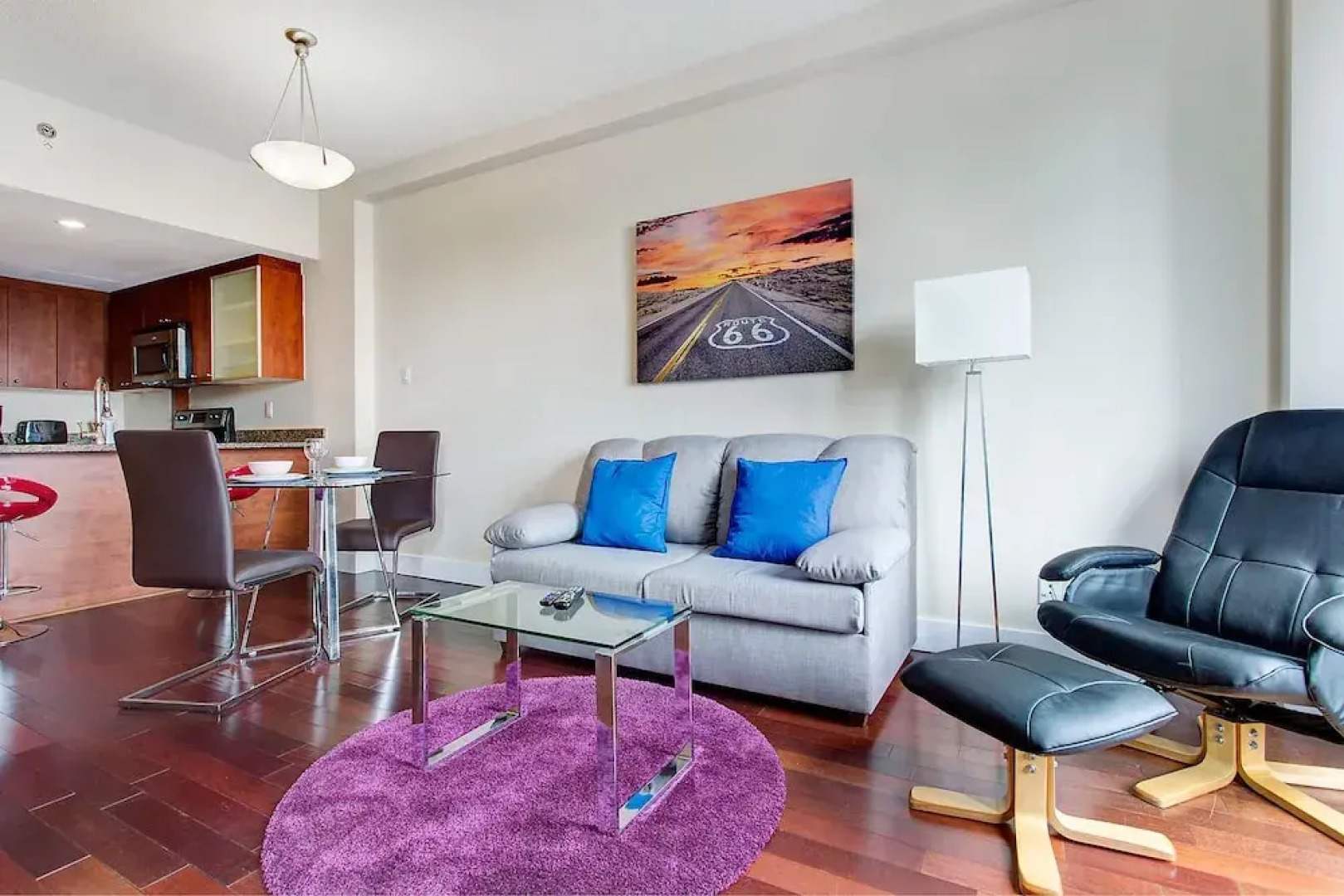 Downtown Suites by Hometrotting