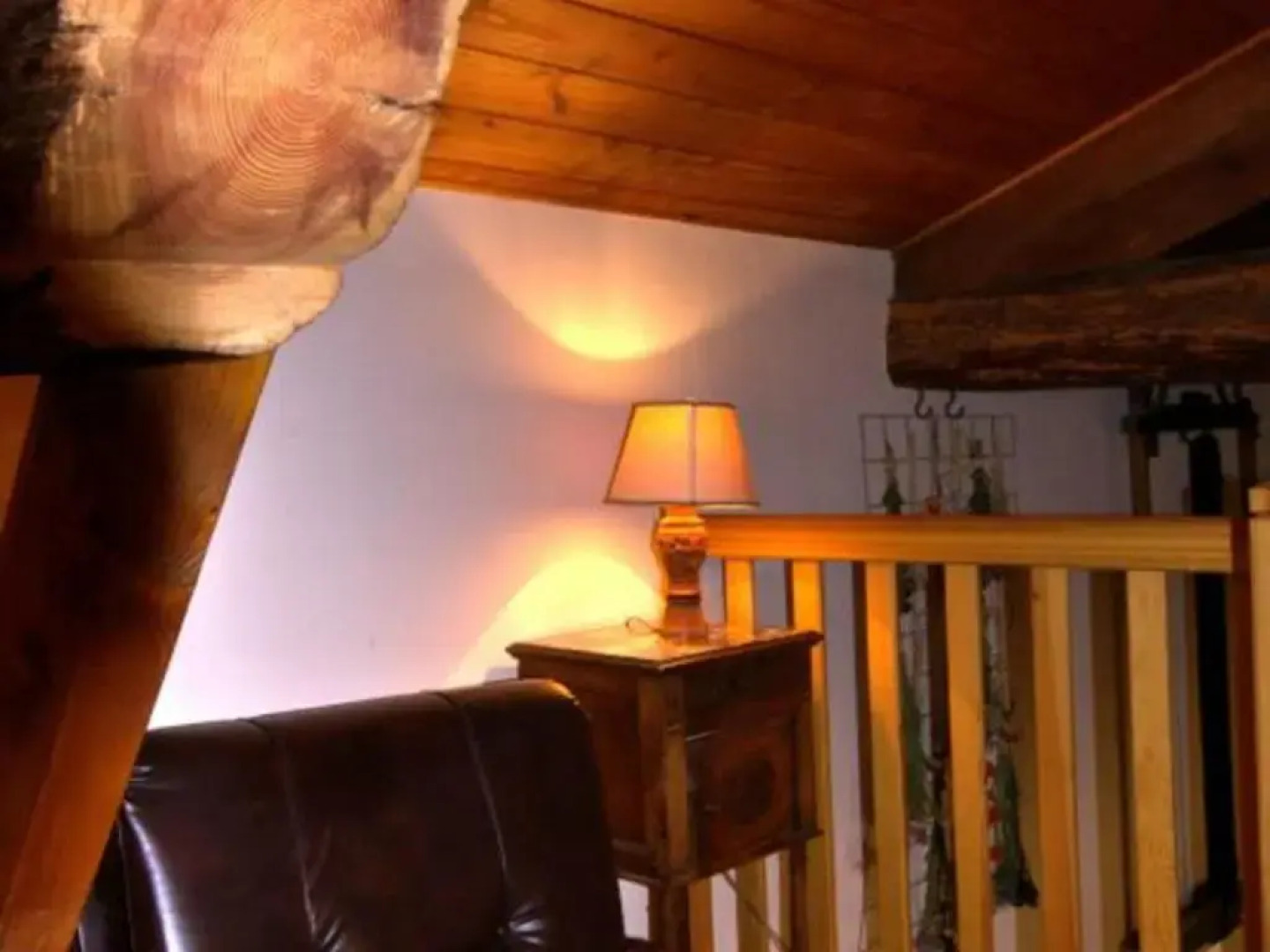 Gîte Essertines-en-Châtelneuf, 3 pièces, 6 personnes - FR-1-496-16