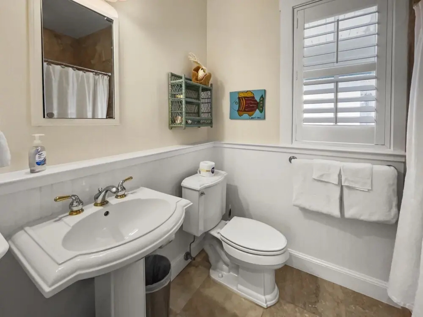 Mare E Sole 2 Bedroom Home by RedAwning