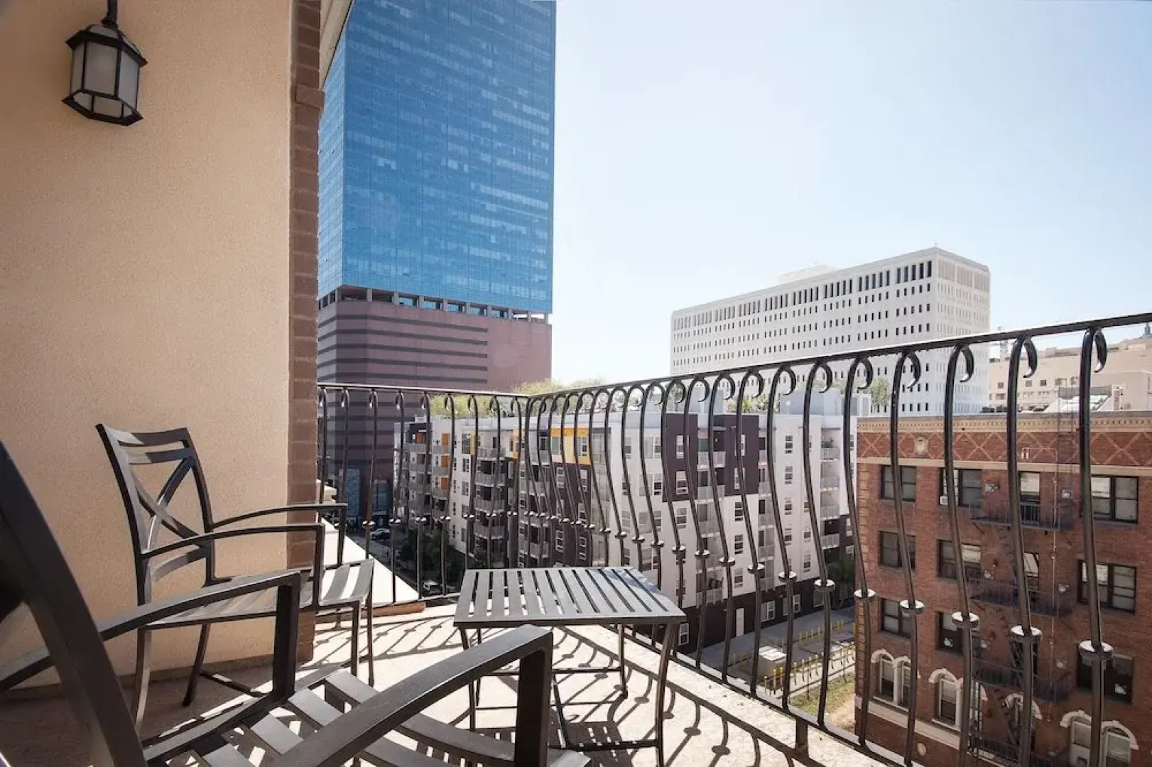 Sunshine Suites at 616 St. Paul