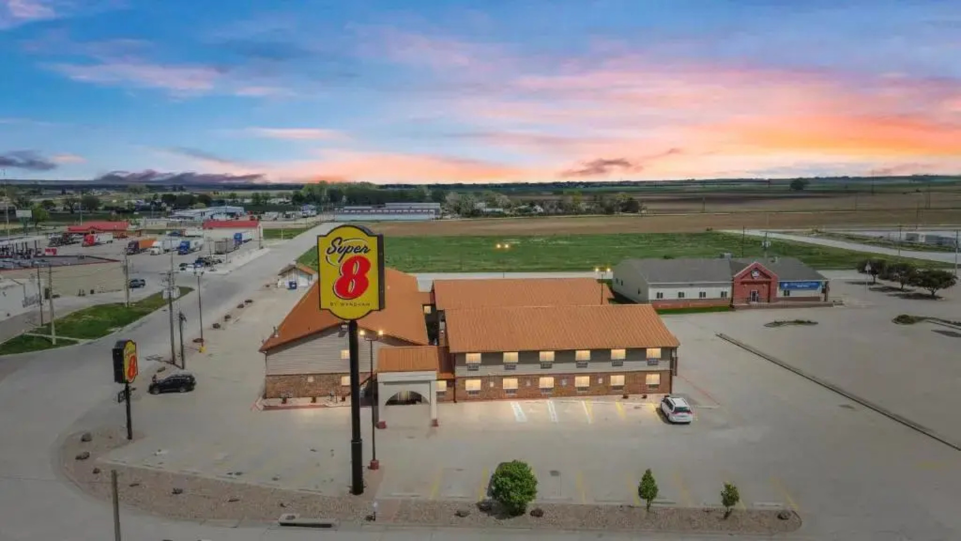 Super 8 By Wyndham Ogallala