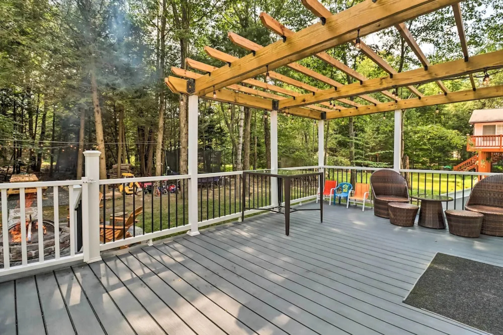 Game Room & Yard: Family Paradise in Pocono Summit