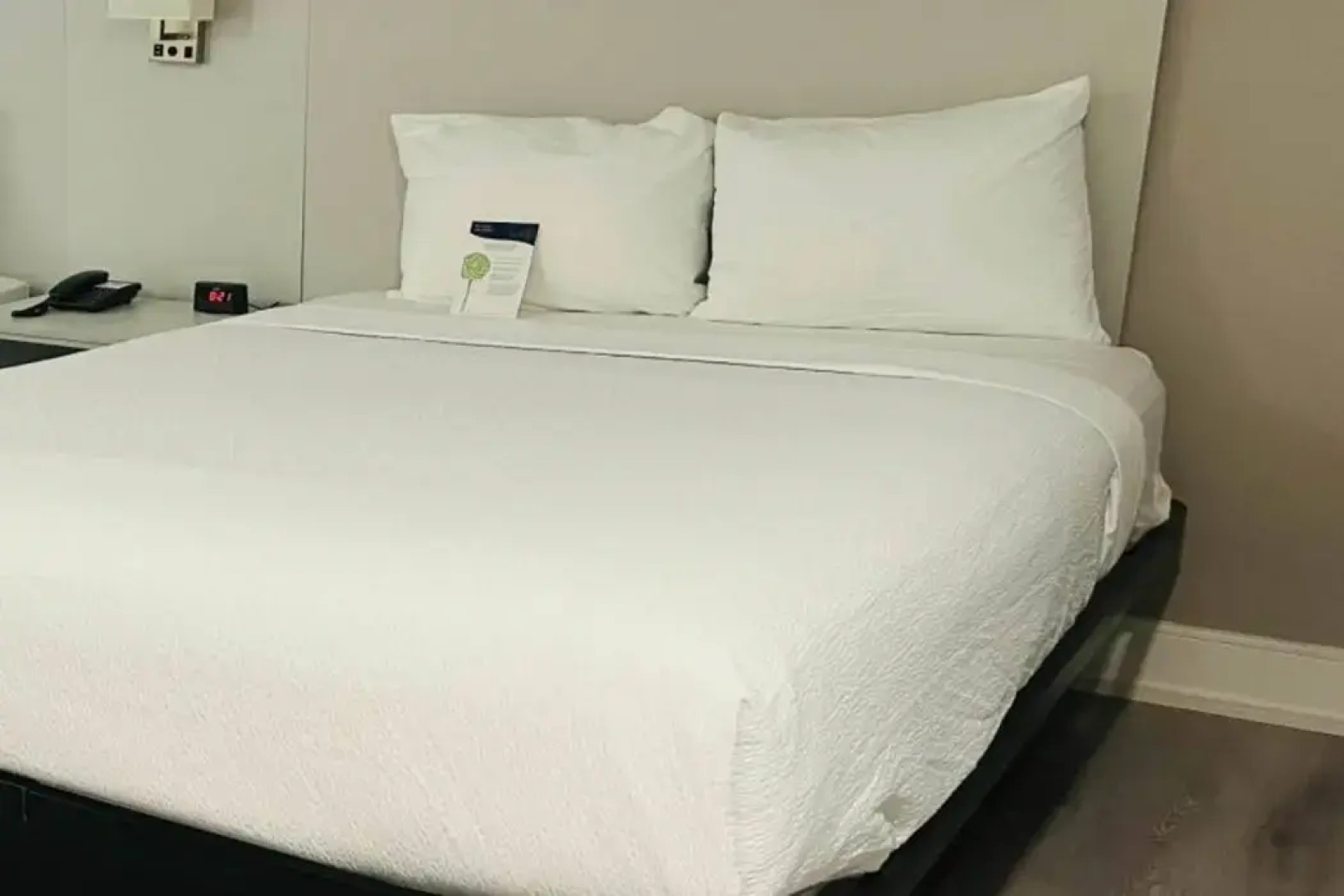 Howard Johnson Cornwall