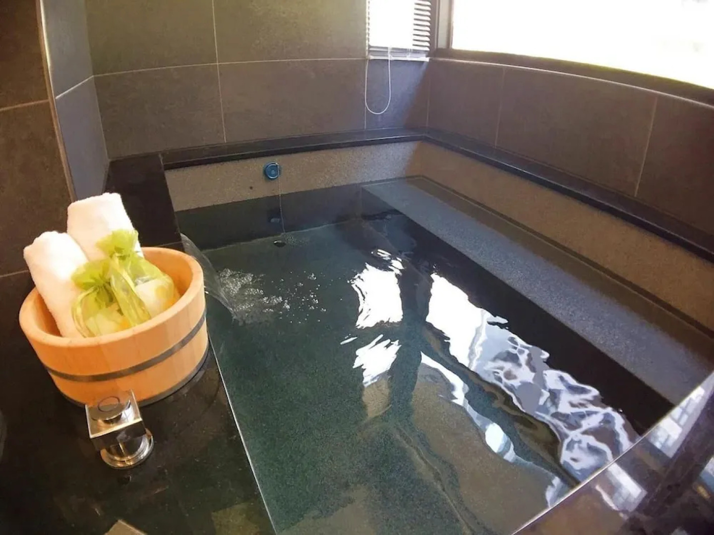 Chuan Shiang Hot Spring Hostel