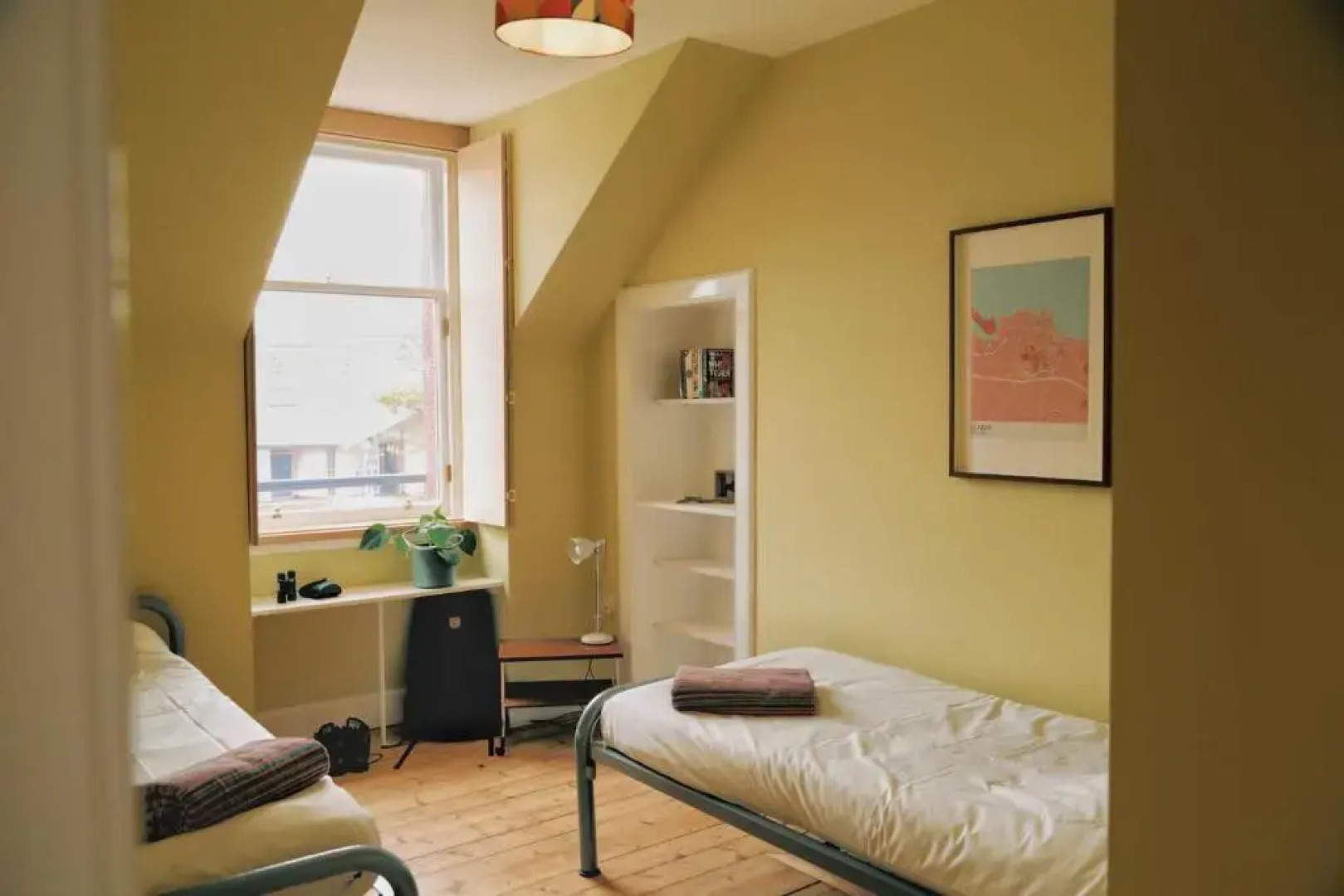 The Dolphin Inn Hostel