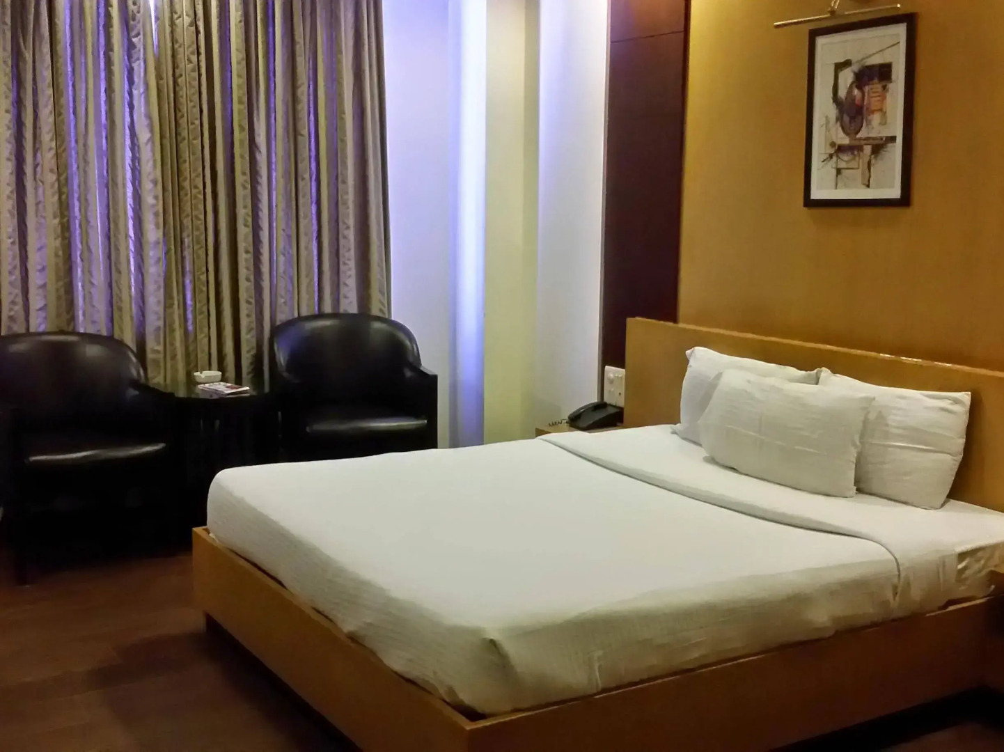 Karon Hotel - Lajpat Nagar