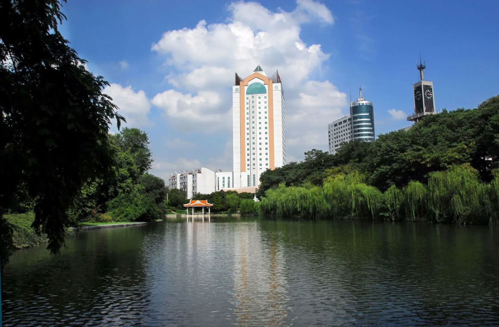 Excemon Hefei Peace Hotel