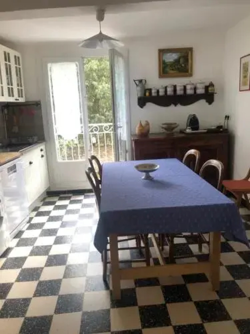 Aniane Maison Renovee avec Jardin et Boulodrome