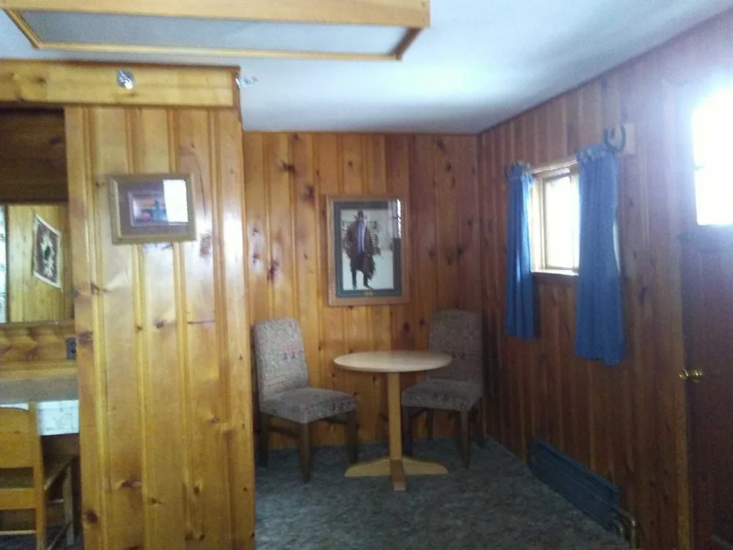 Riverside Lodge & Retreat