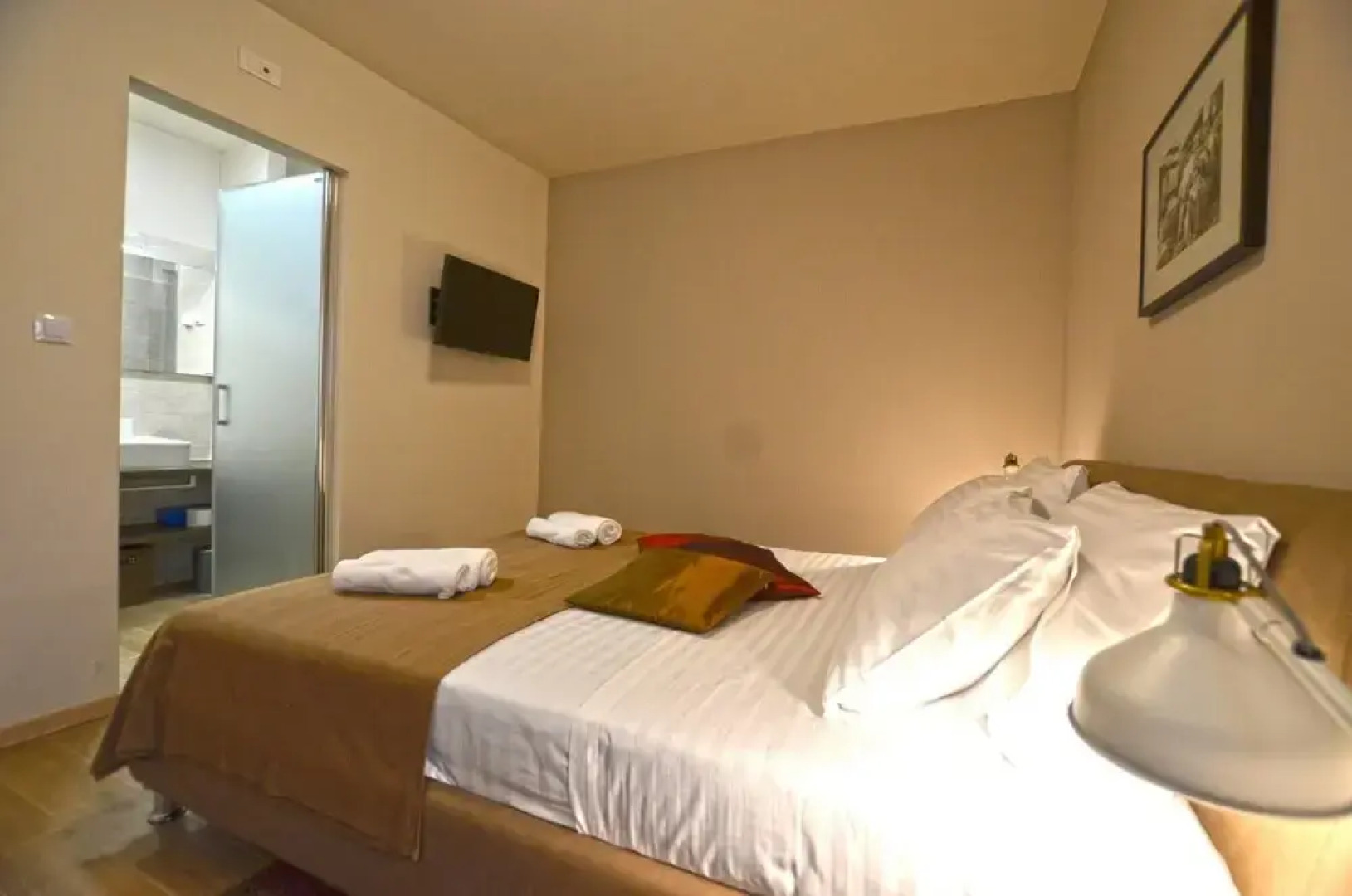 Juraga Room 4 in Bale