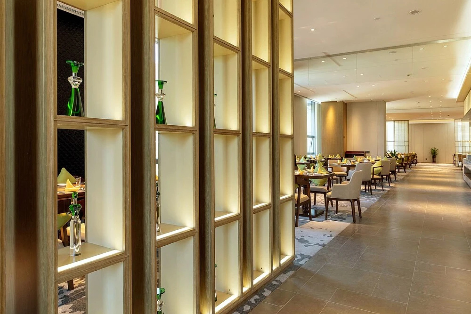 Datong Xinyu Crown Hotel