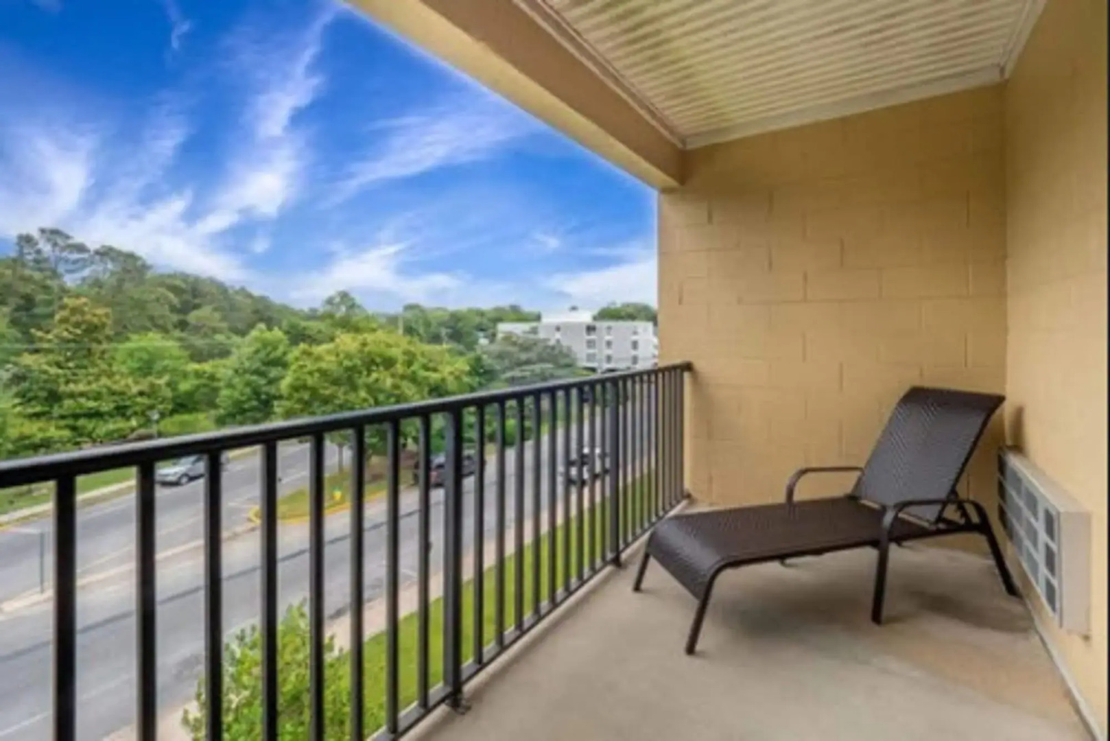 The Breakers Hotel & Suites