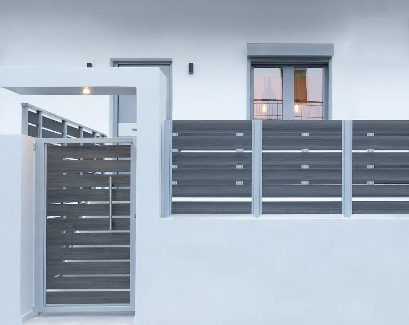 Andos Cozy & Luxury Upgraded Apartments