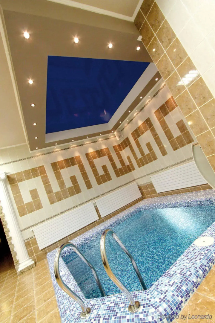 Optima Дворжец Львов