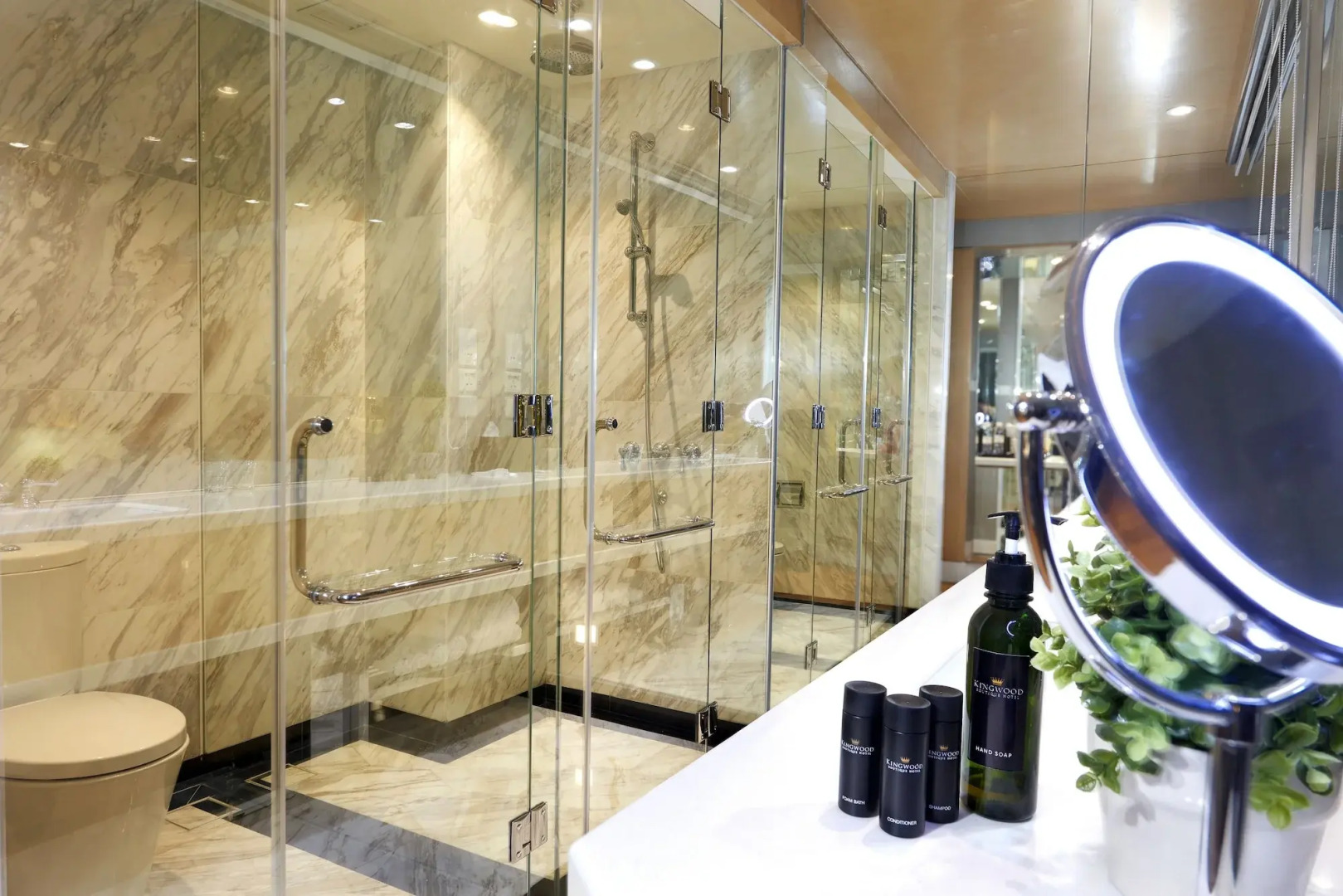 Kingwood Boutique Hotel