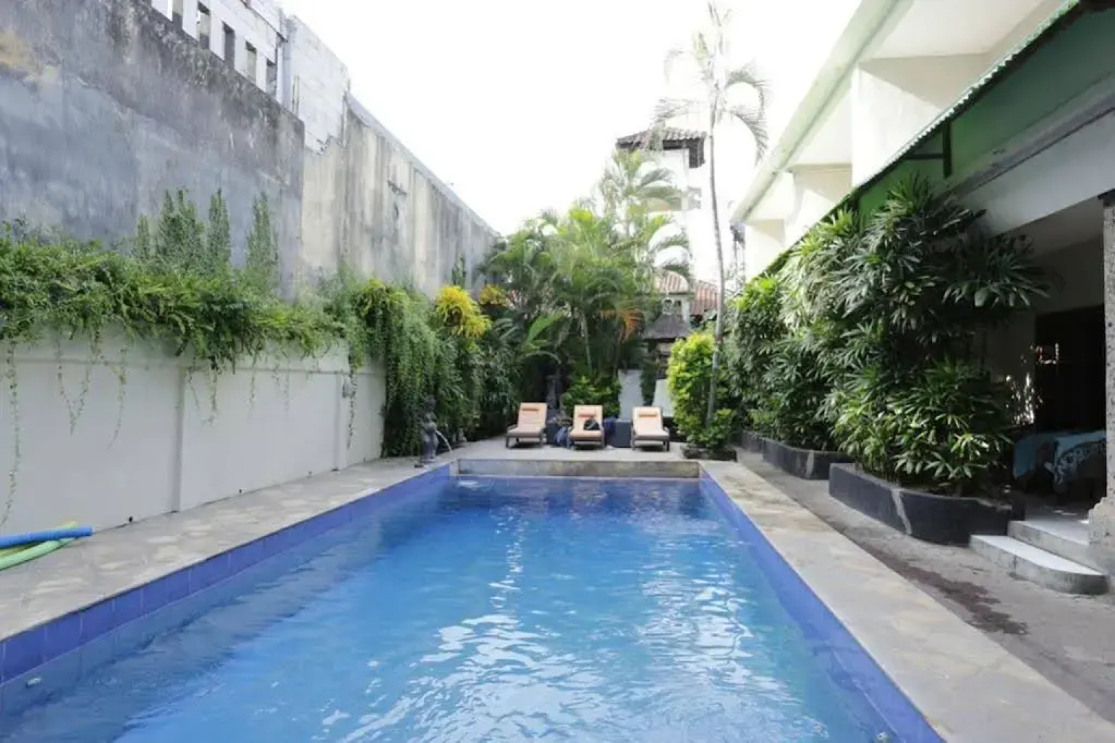 RedDoorz @ Werkudara Legian