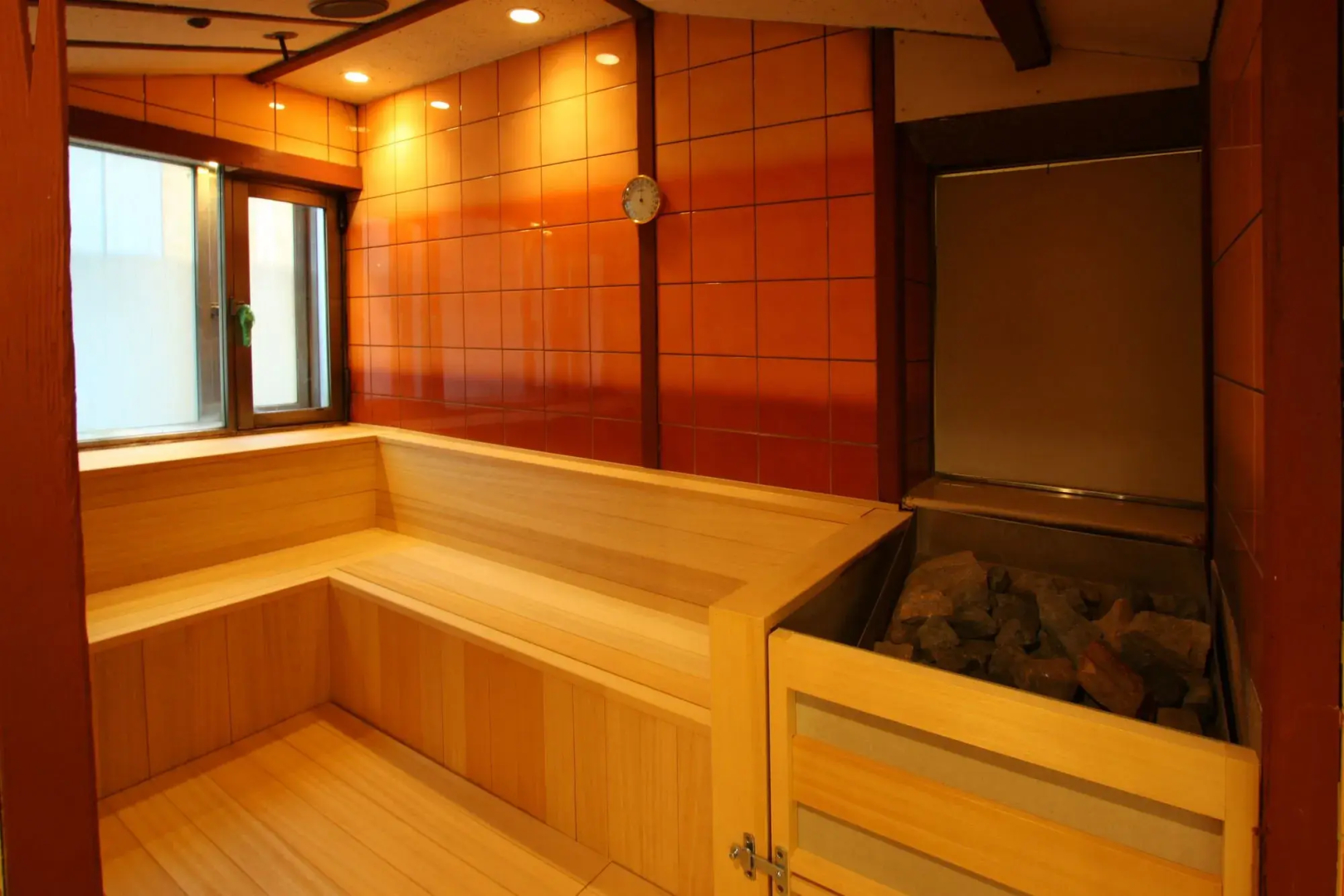 Capsule inn Osaka - Caters to Men