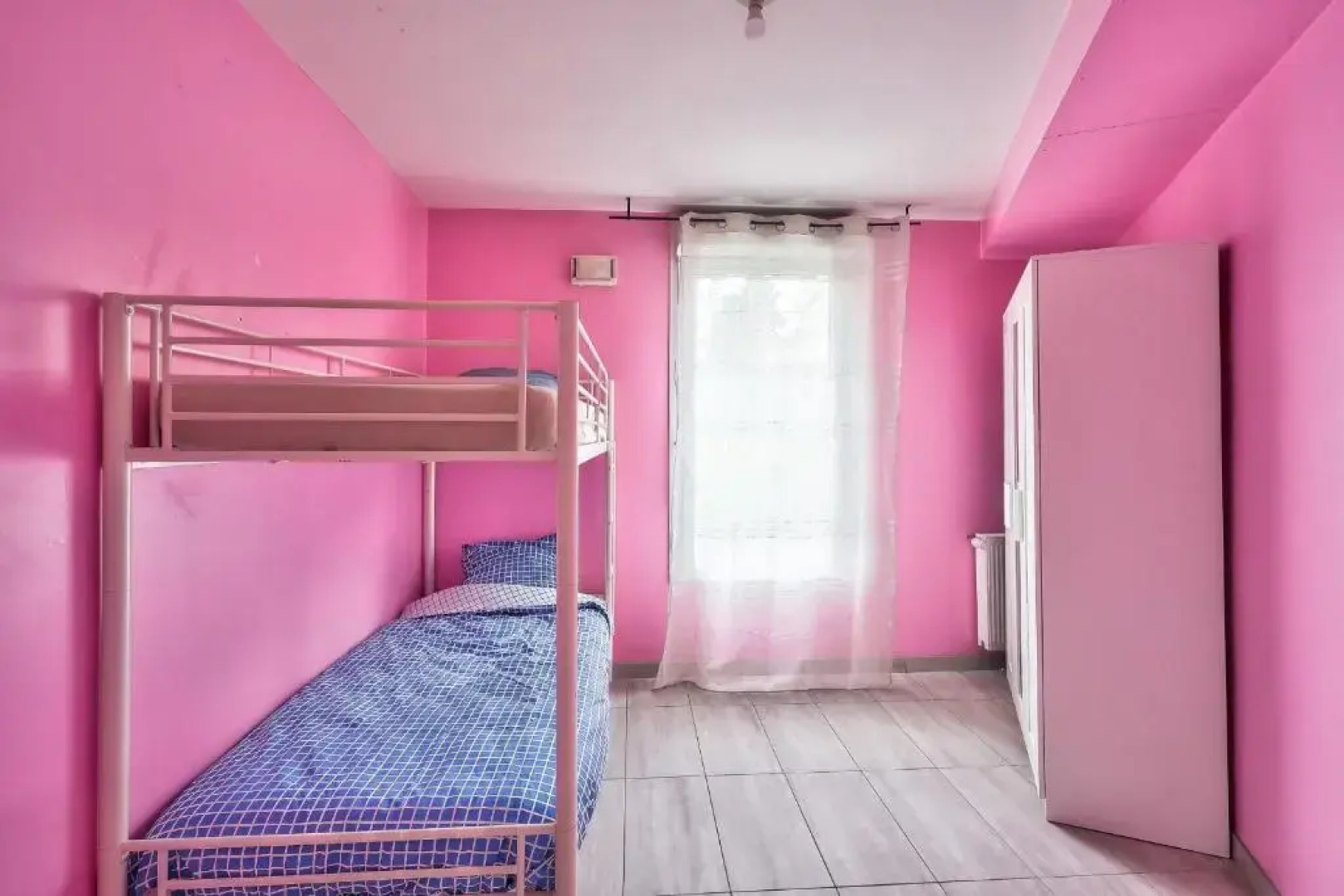 Nice 2 BDR in Rosny-sous-Bois