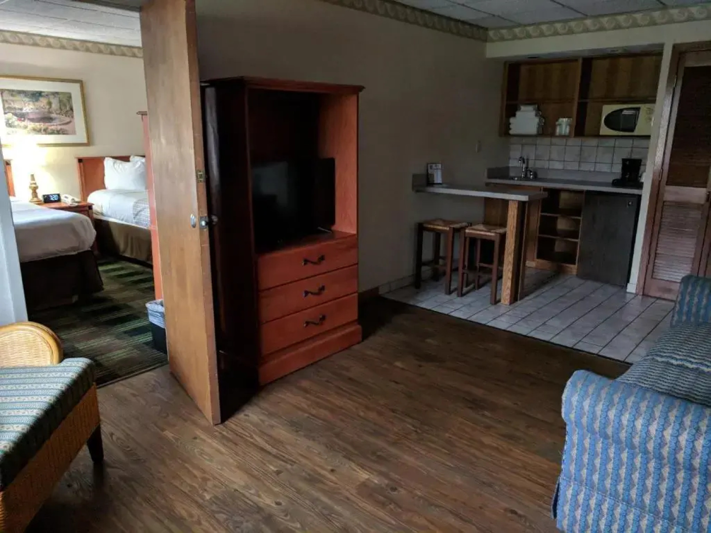 South Shore Inn