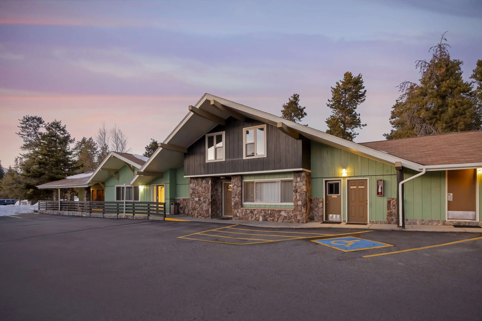 Best Western Ptarmigan Lodge