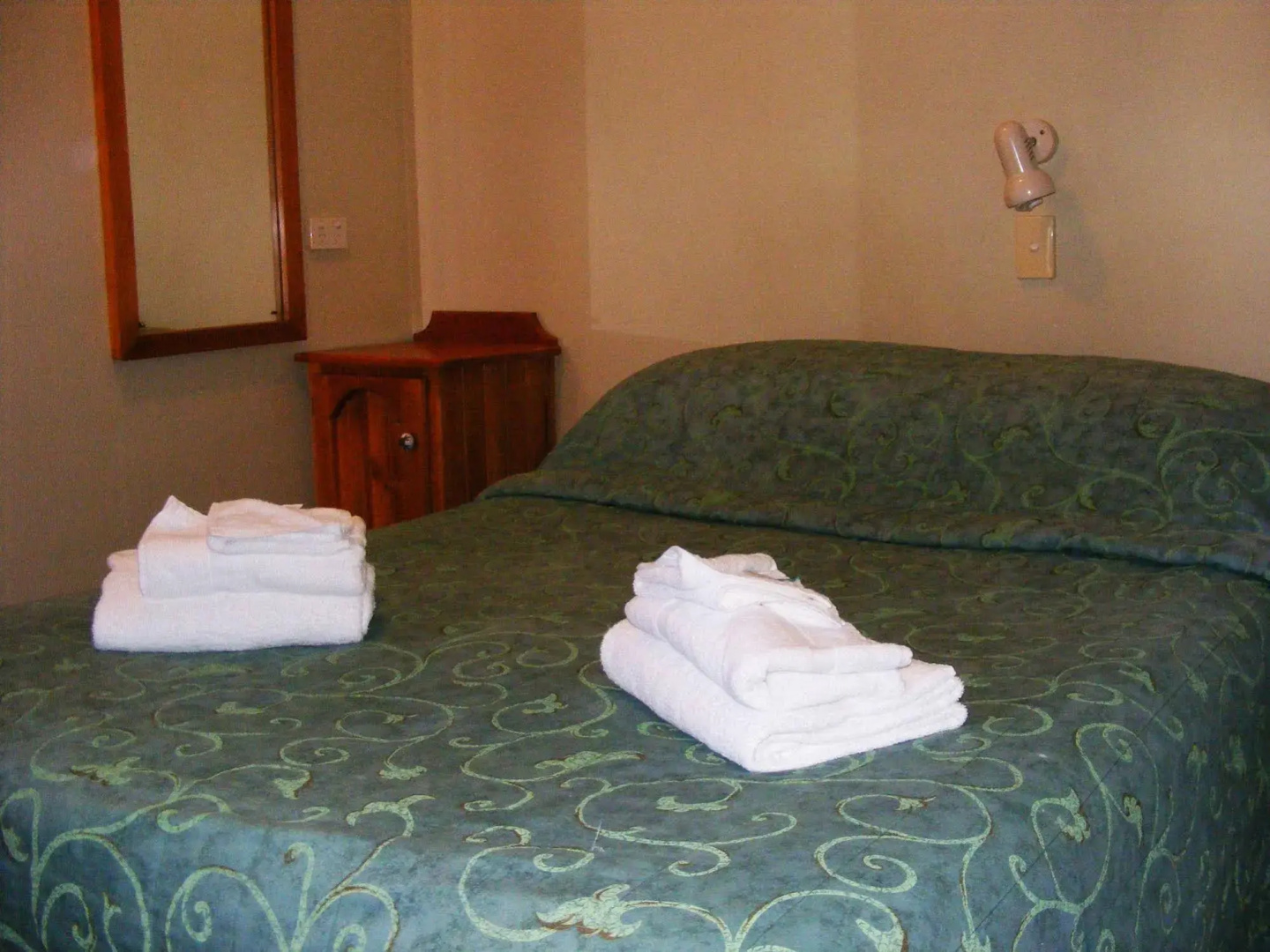 Rod 'N' Reel Hotel Motel Woodburn