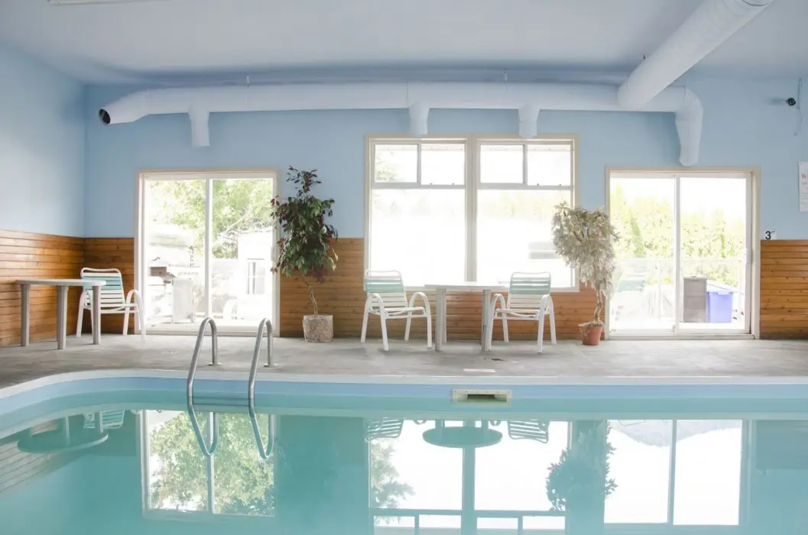 Best Budget Inn and Suites