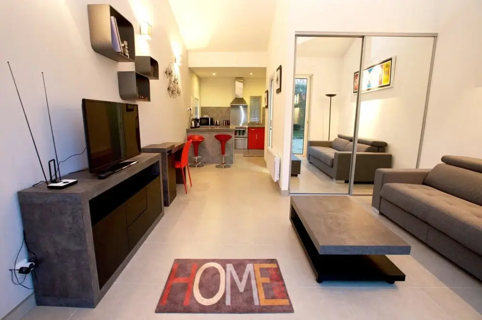 Studio in Roquefort-la-bédoule, With Pool Access, Enclosed Garden and