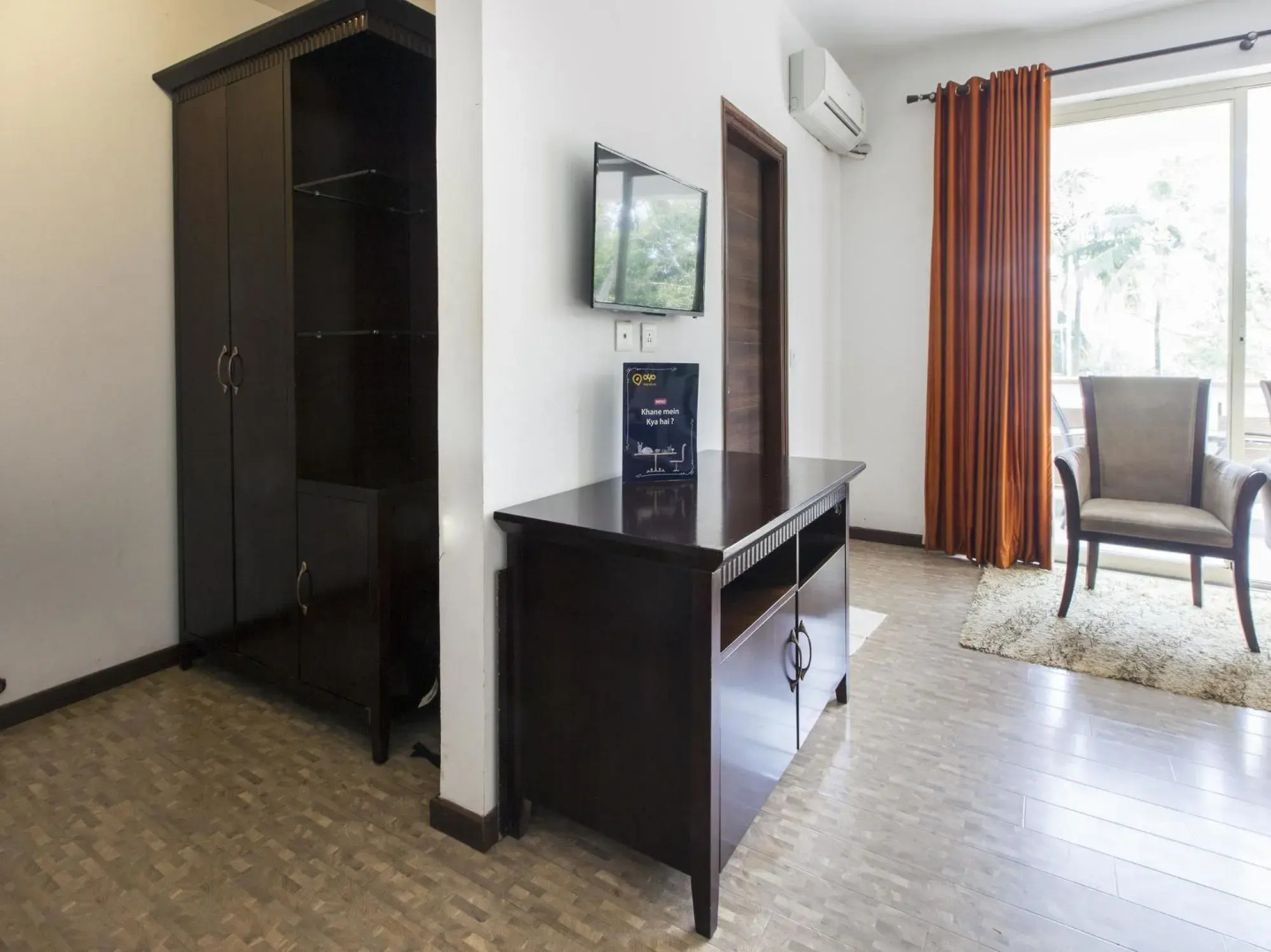 OYO Premium Anjuna Flea Market Road