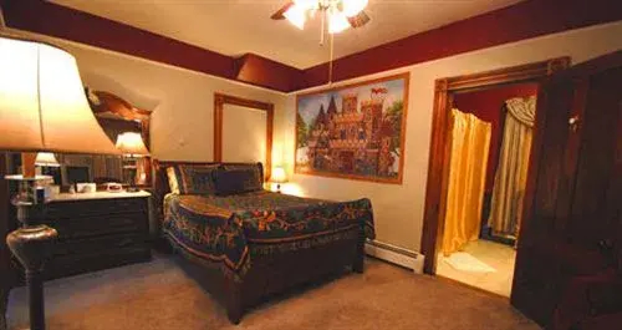 The Lion and The Rose Bed & Breakfast