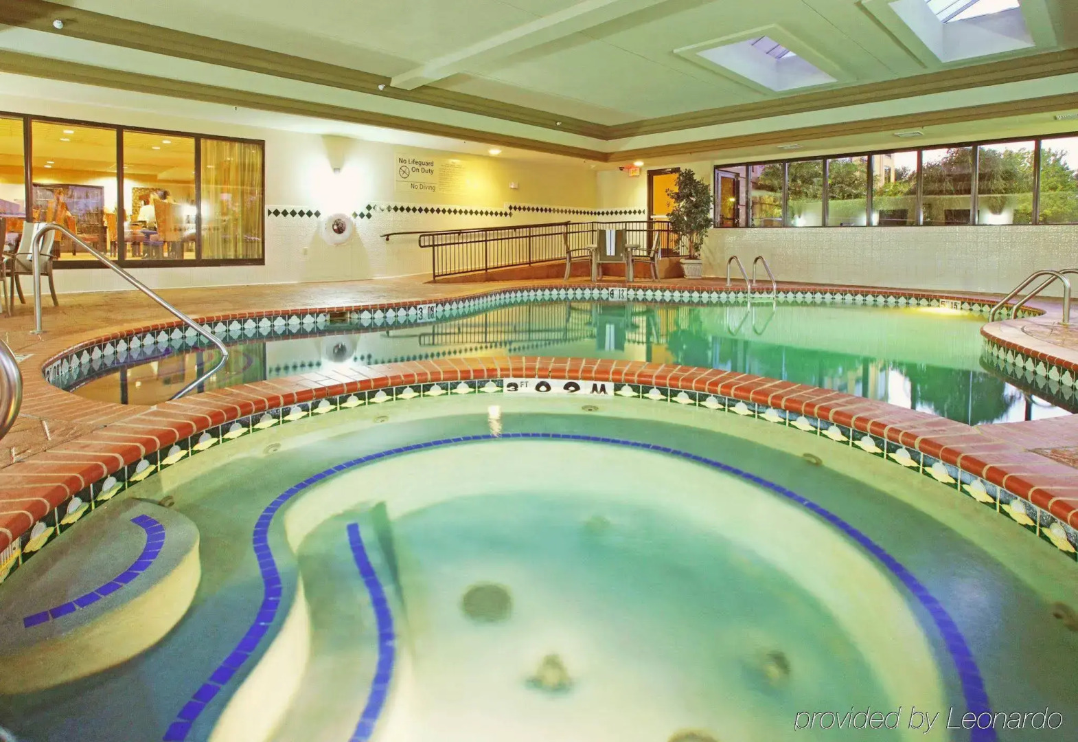 Holiday Inn Express Suites South - Tyler by IHG