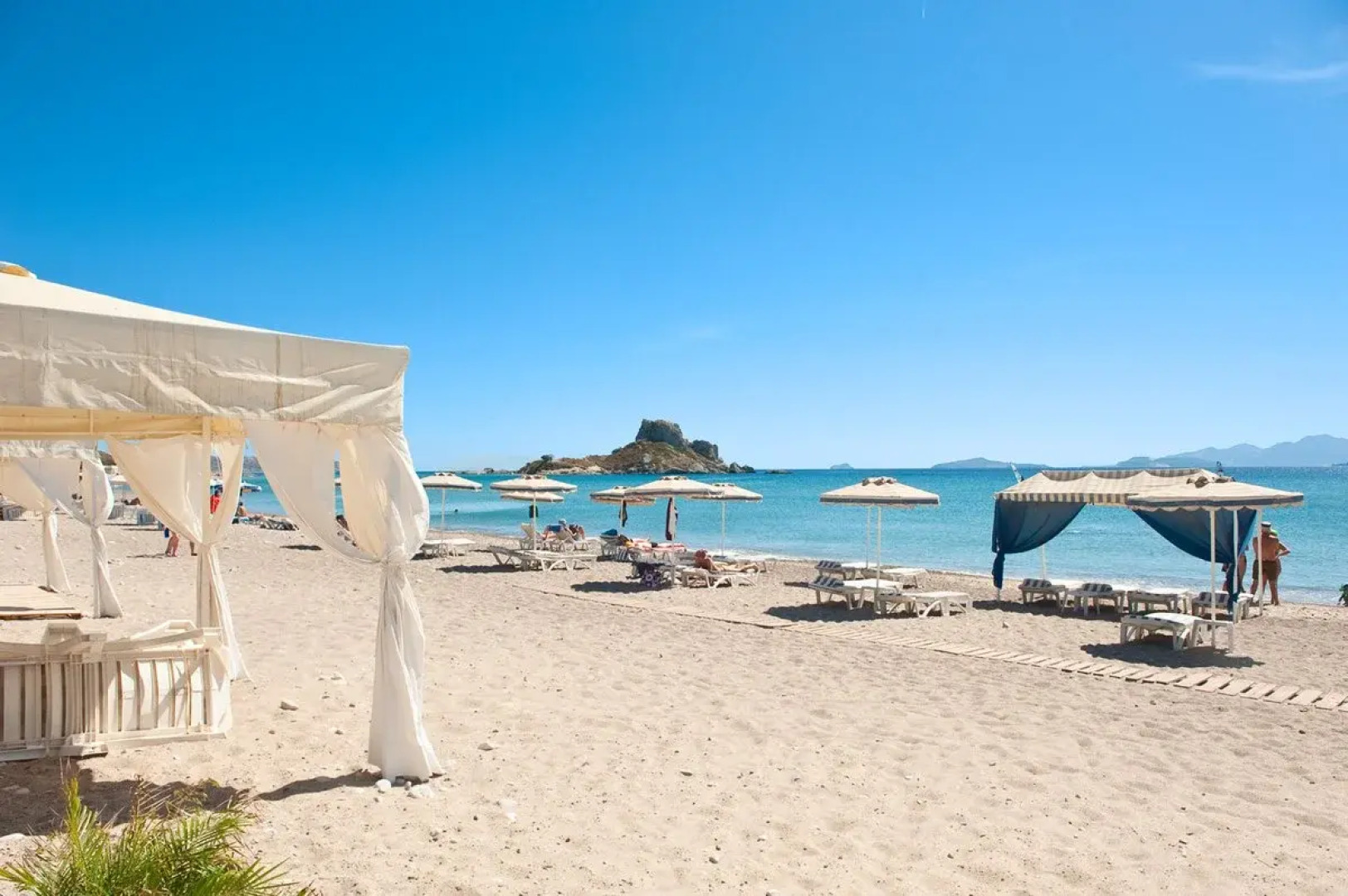 Sacallis Inn Beach Hotel